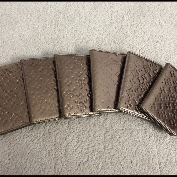 BCBG credit card wallet or card holder - Picture 4 of 4